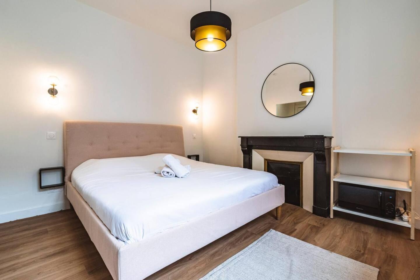 Pink, Appartement En Plein Coeur De 랭스 외부 사진