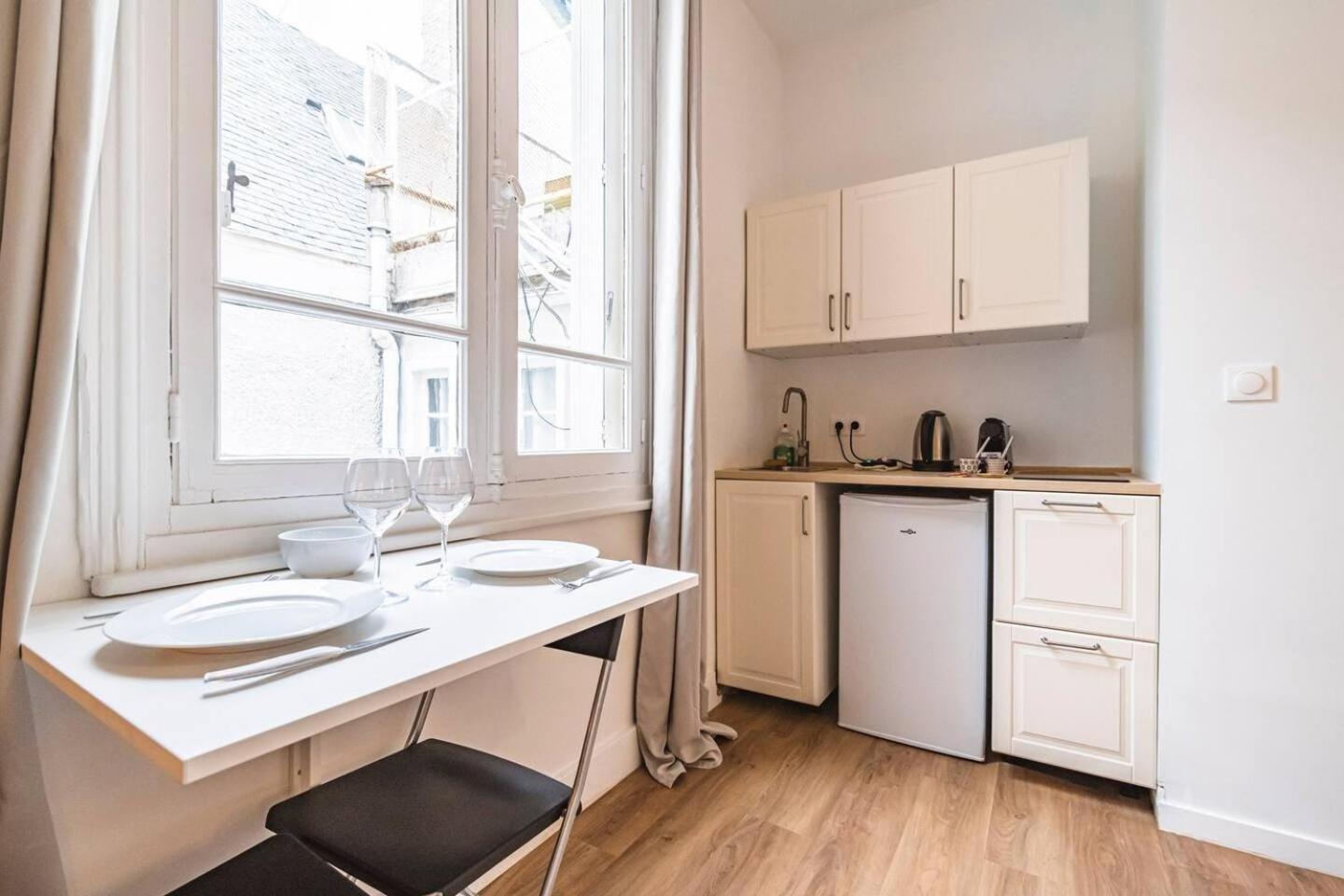 Pink, Appartement En Plein Coeur De 랭스 외부 사진